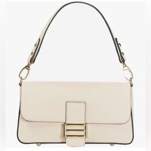 Divina Firenze Italian Leather Shoulder Bag Beige Pebbled Gold Hardware & Strap🤍